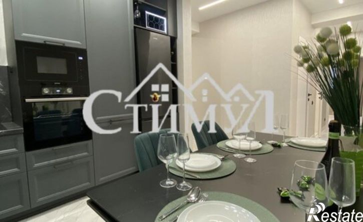 3-комн квартира улица Генерала Тихонова, 6 к1,  д. 6 к1