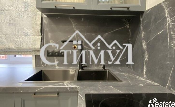 3-комн квартира улица Генерала Тихонова, 6 к1,  д. 6 к1