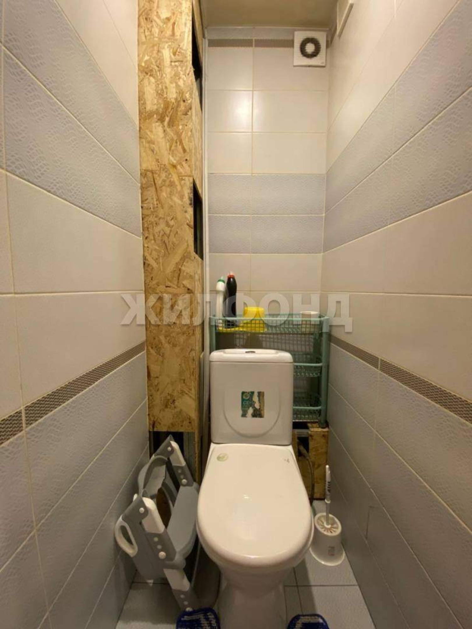 Купить квартиру за 6 100 000 рублей на Комарова улица, д.18