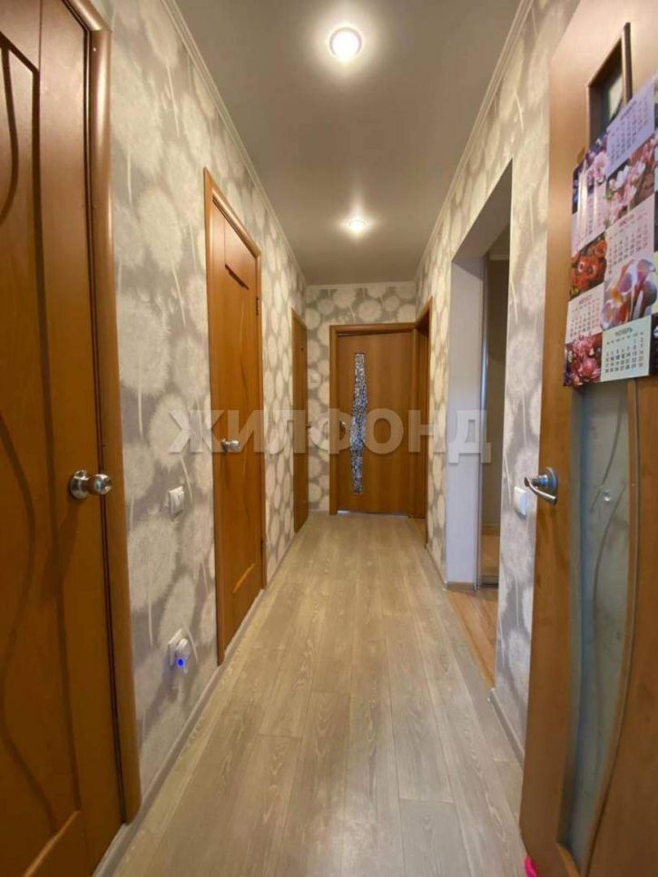 3-комн квартира Комарова улица, д.18