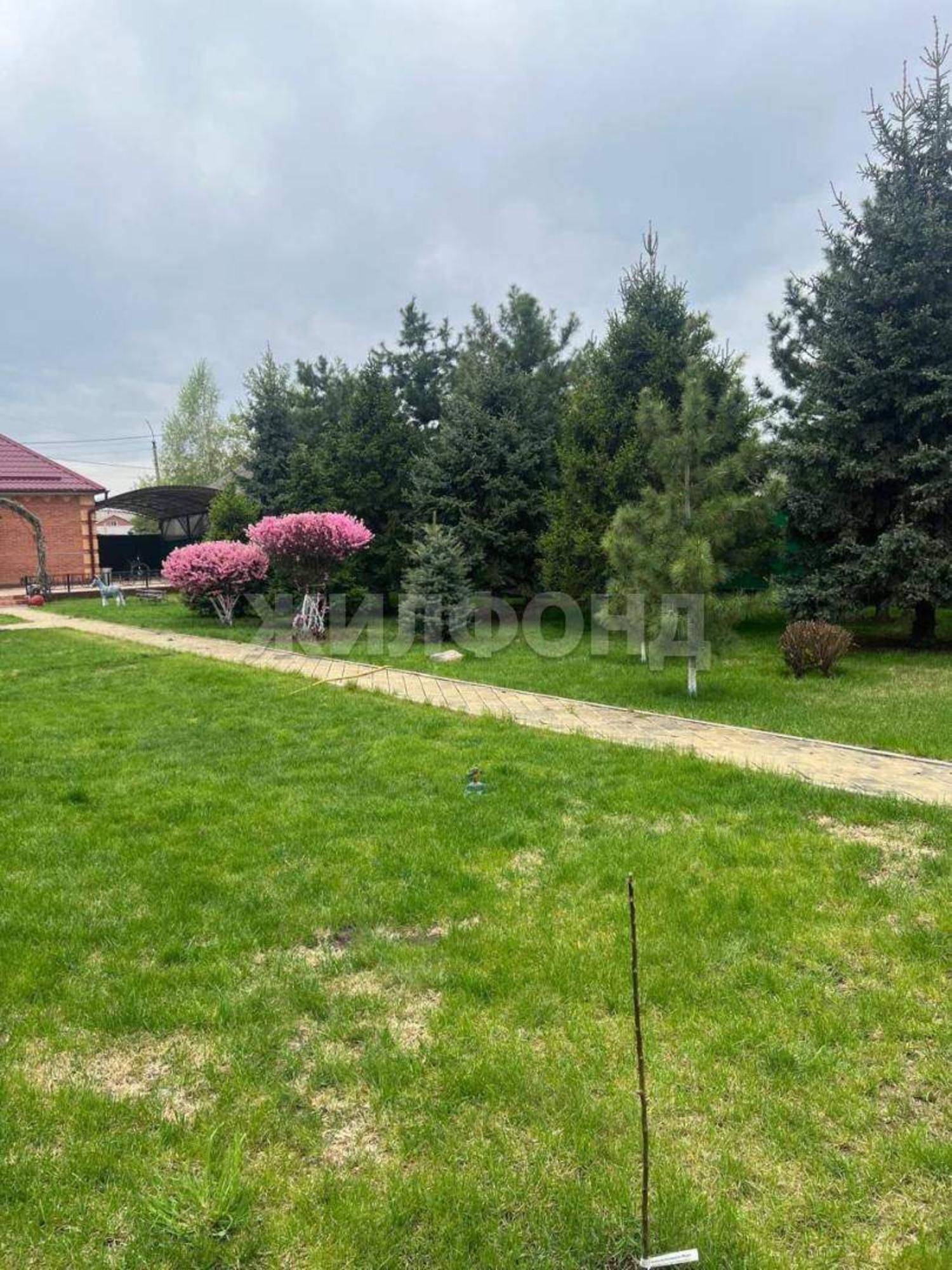 Купить дачу, дом, коттедж за 15 000 000 рублей на Чебодаева улица, д.76