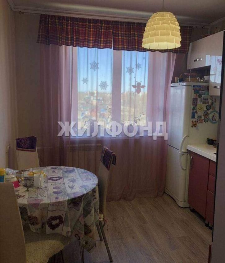 3-комн квартира Хакасская улица, д.32