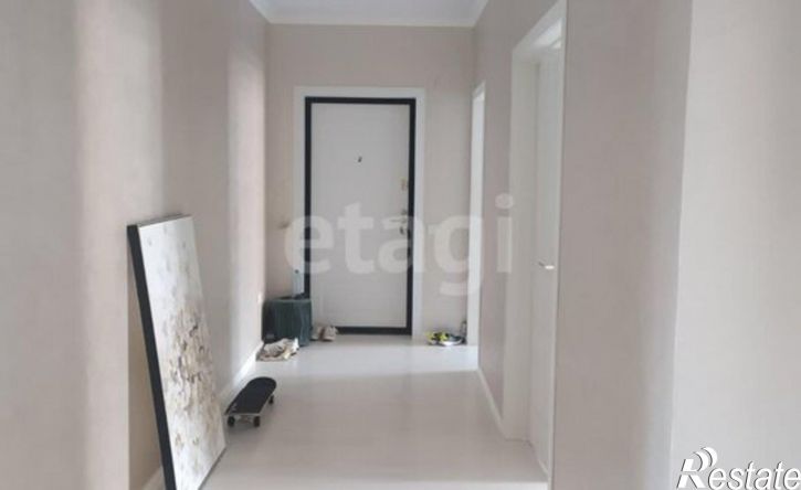 4-комн квартира улица Авиаторов, 8,  д. 8