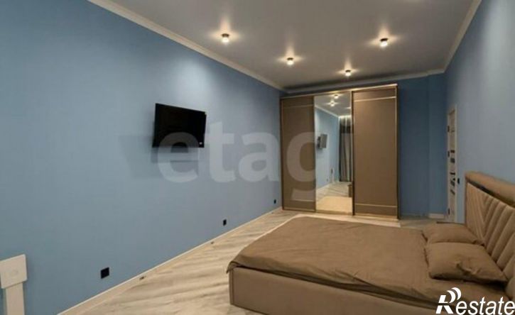 2-комн квартира улица Авиаторов, 1Г,  д. 1Г