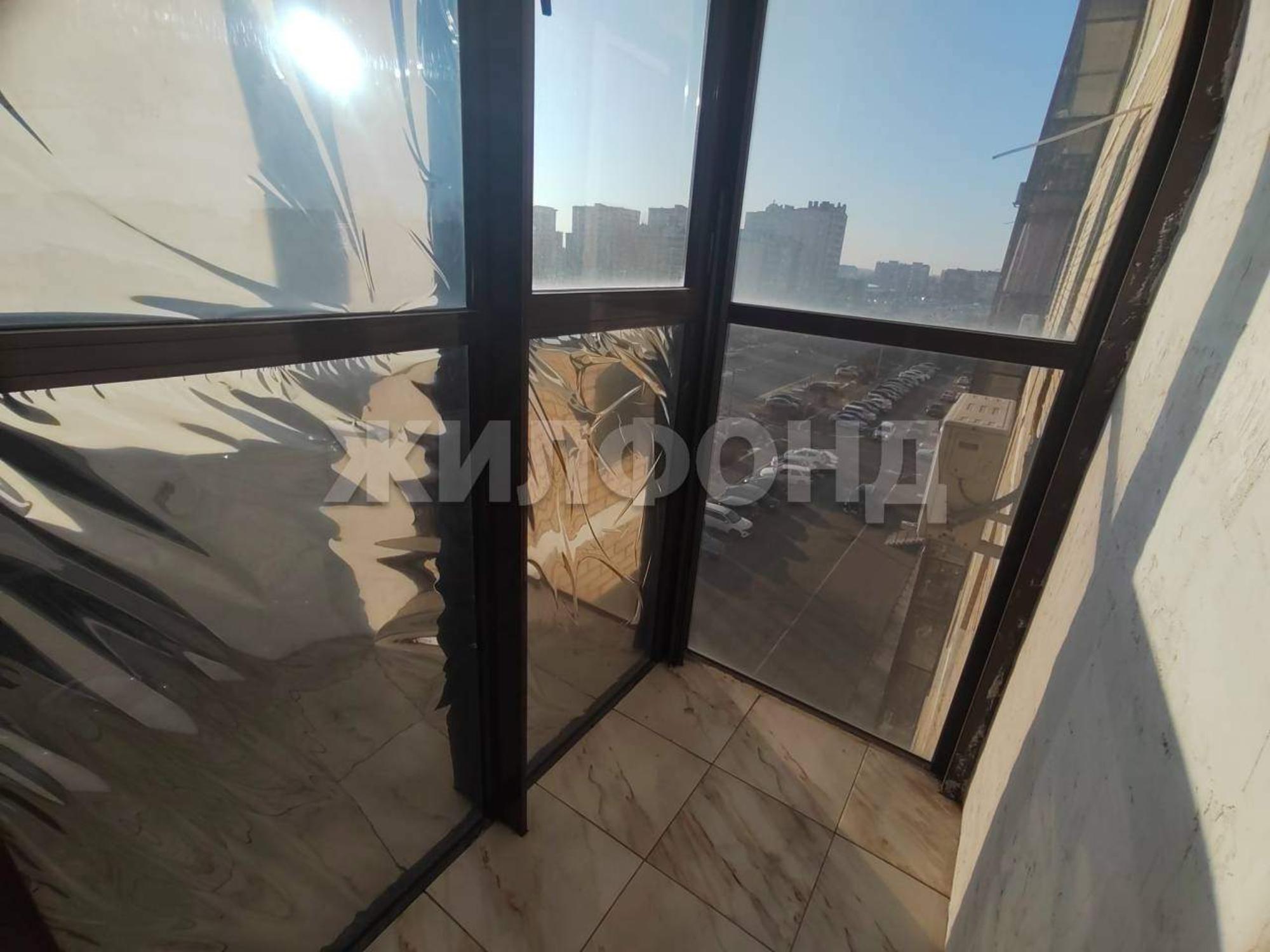 Купить квартиру за 5 000 000 рублей на Кирова улица, д.120А