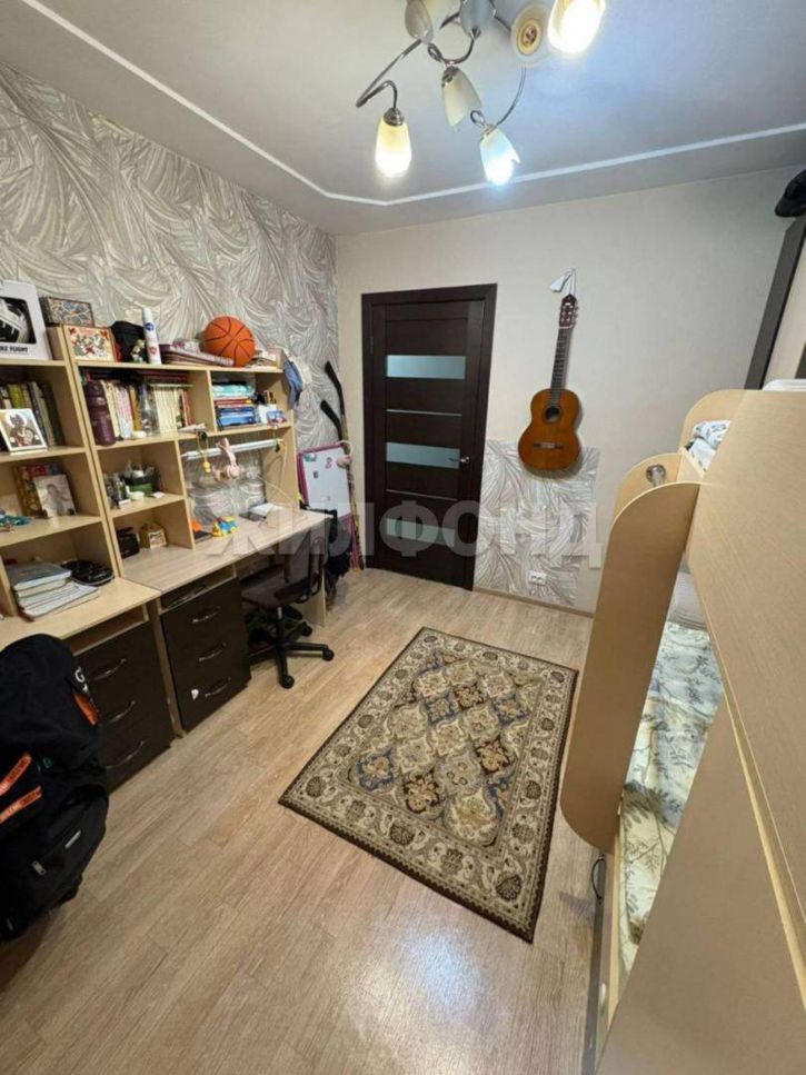 3-комн квартира Кошурникова улица, д.11