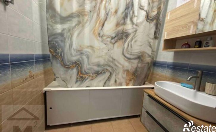 3-комн квартира улица Кирова, 120,  д. 120