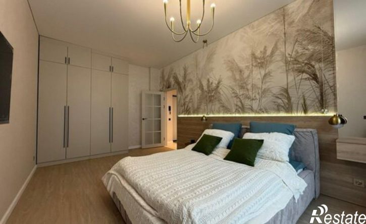 2-комн квартира ул Авиаторов, 2,  д. 2