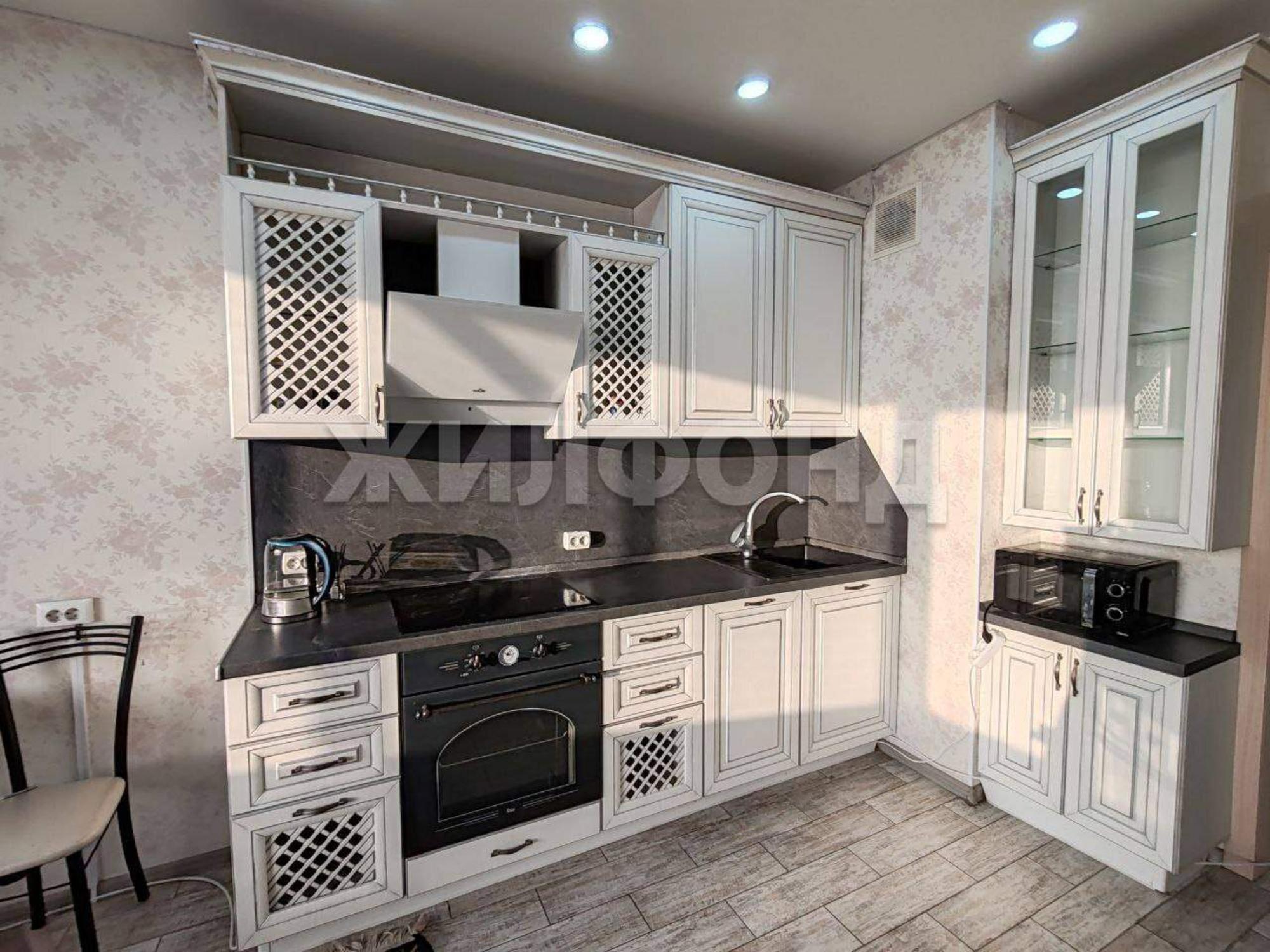 Купить студию за 5 500 000 рублей на Некрасова улица, д.18