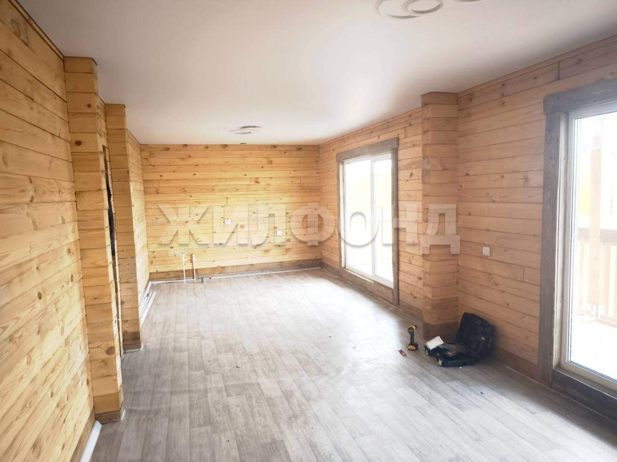 Купить дачу, дом, коттедж за 5 300 000 рублей на Придорожная улица