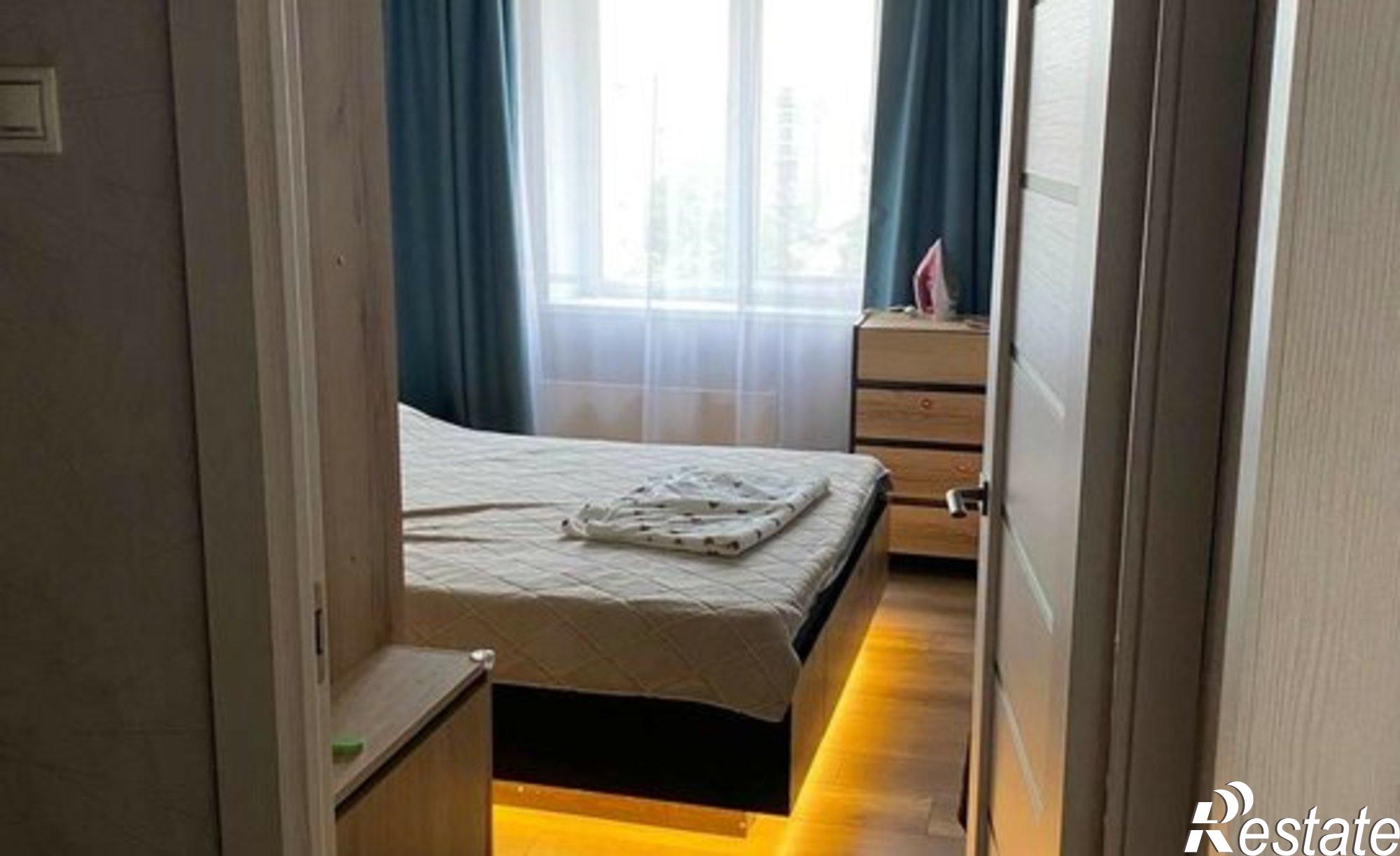 Купить квартиру за 5 300 000 рублей на улица Крылова, 73