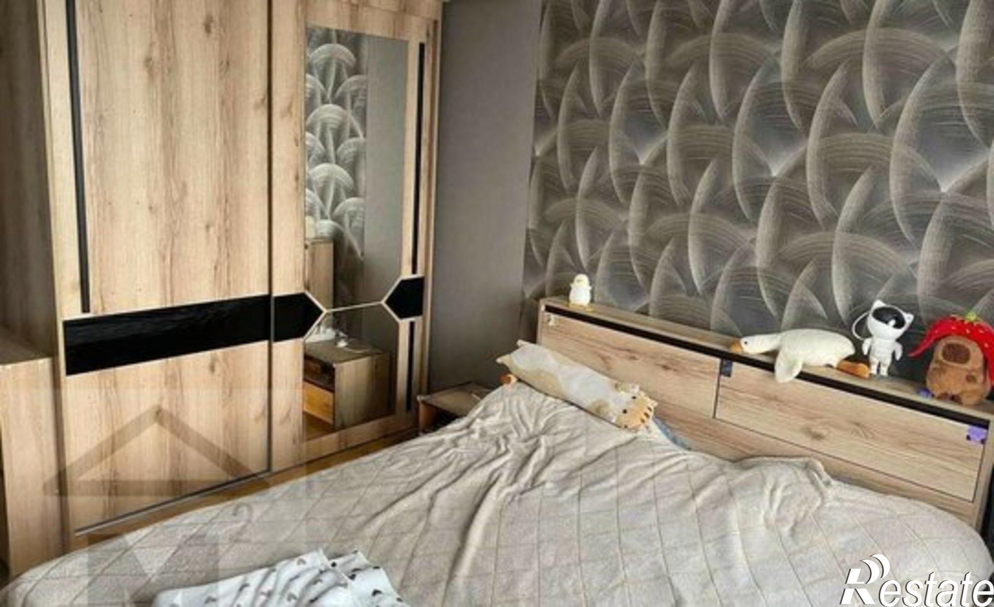 Купить квартиру за 5 300 000 рублей на улица Крылова, 73