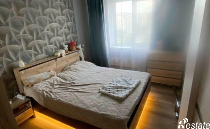 2-комн квартира улица Крылова, 73,  д. 73