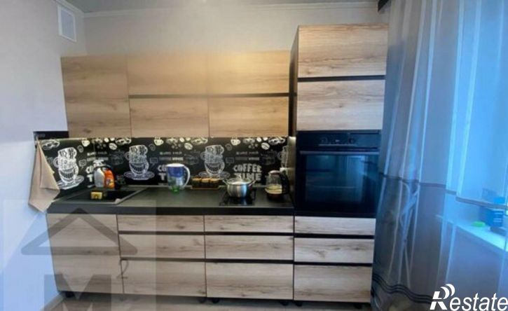 2-комн квартира улица Крылова, 73,  д. 73