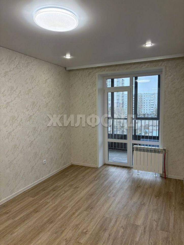 2-комн квартира Ленинского Комсомола улица, д.1