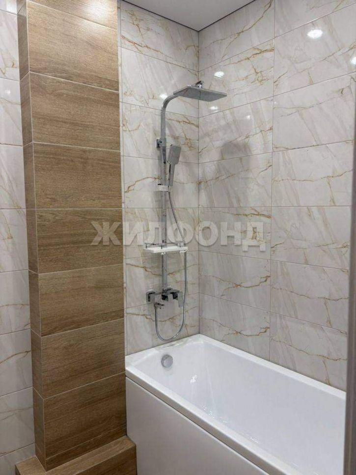 2-комн квартира Ленинского Комсомола улица, д.1