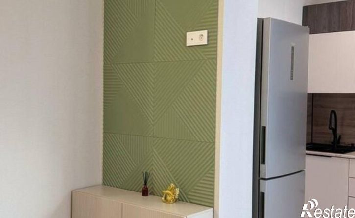 3-комн квартира ул Генерала Тихонова, 10/4,  д. 10/4