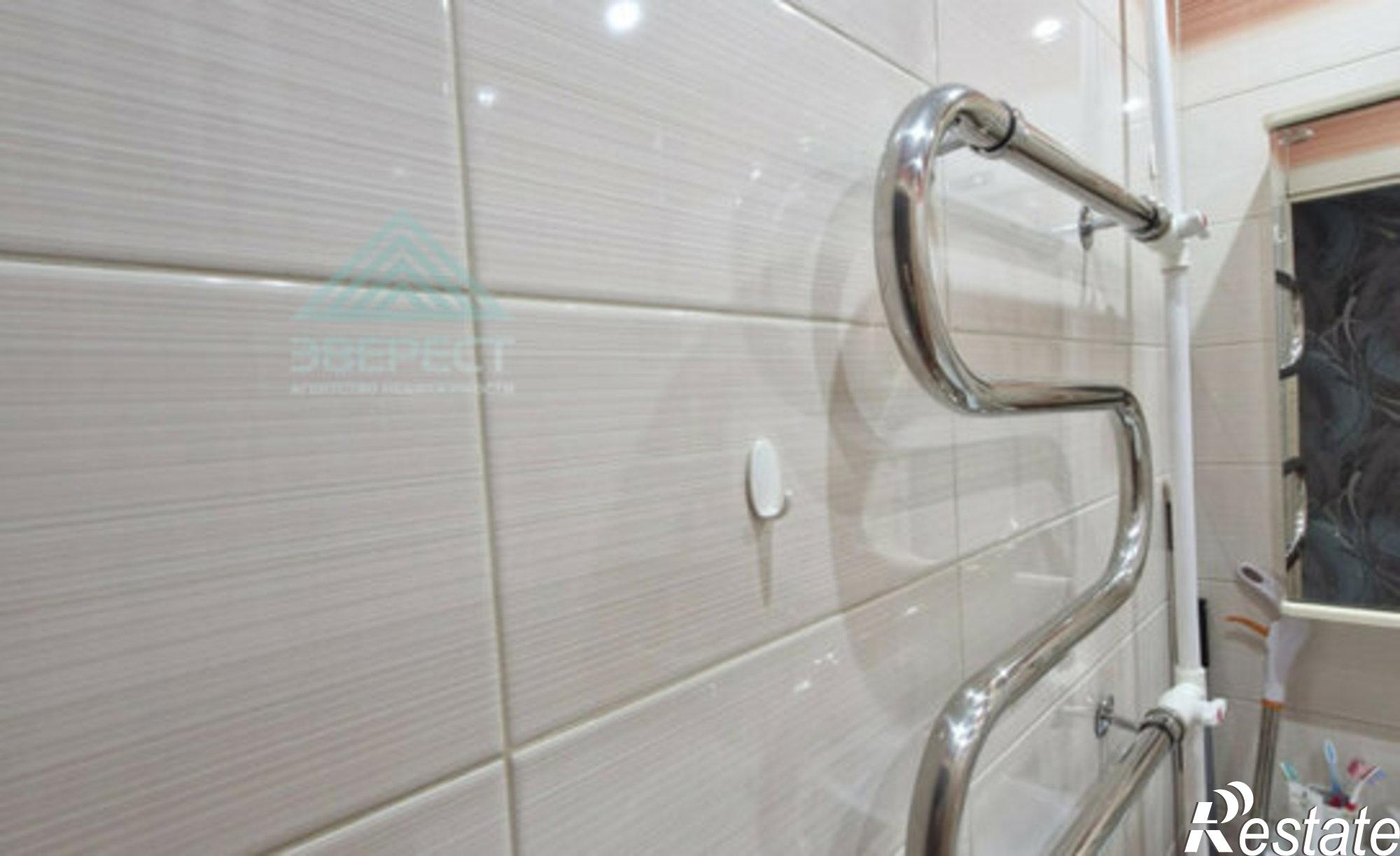 Купить квартиру за 6 100 000 рублей на улица Комарова, 2