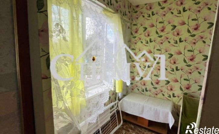 3-комн квартира ул Комарова, 8,  д. 8