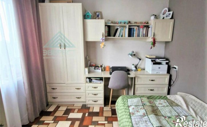 4-комн квартира улица Комарова, 2,  д. 2