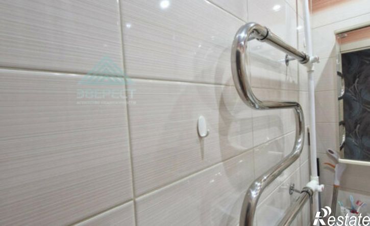 4-комн квартира улица Комарова, 2,  д. 2