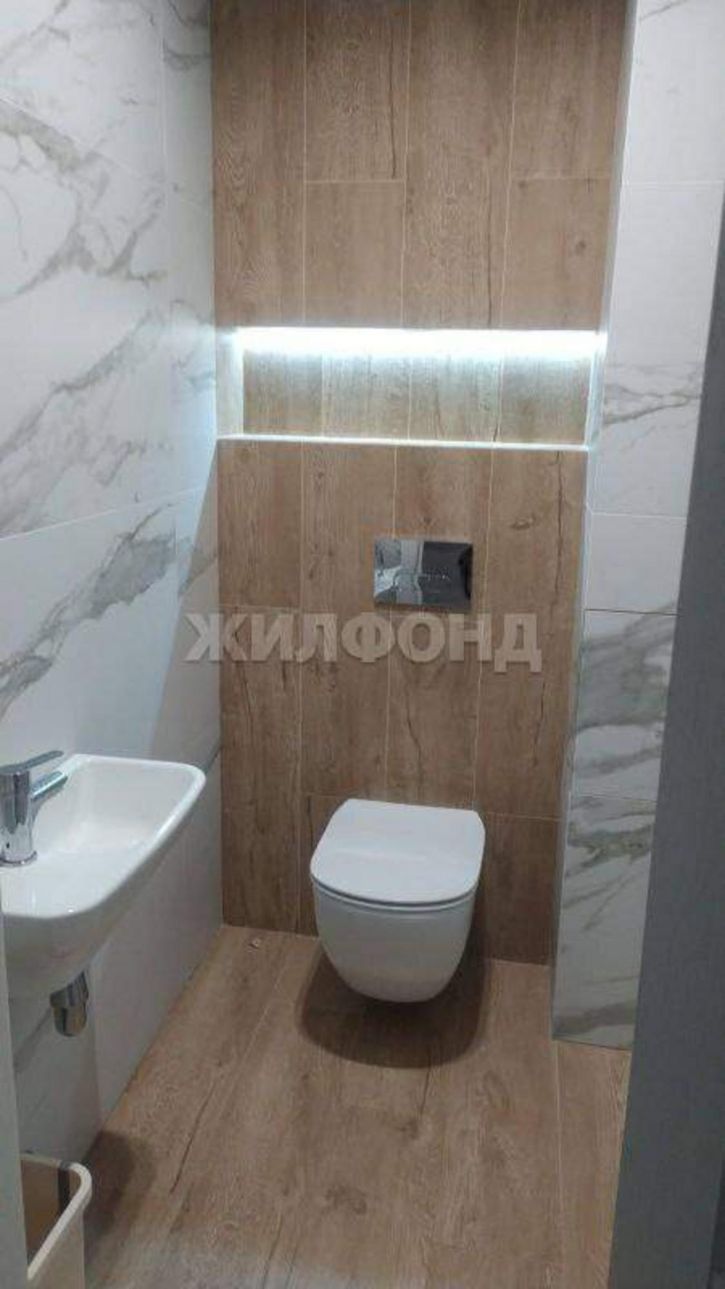 3-комн квартира Авиаторов улица, д.8