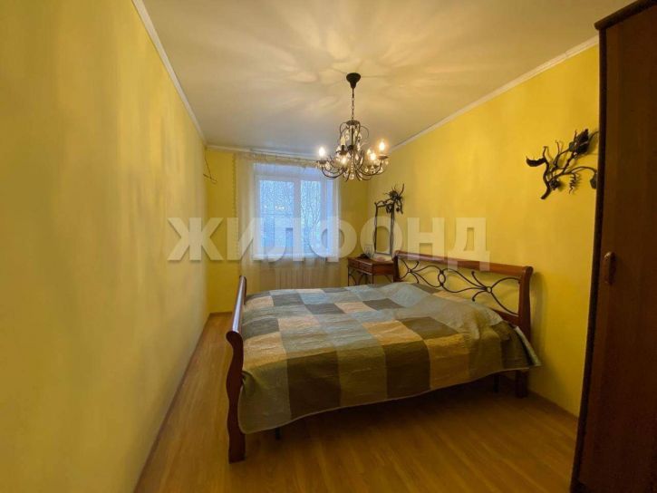 4-комн квартира Красноярская улица, д.8