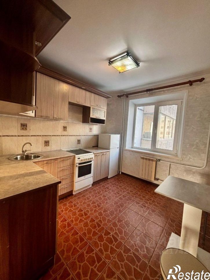 2-комн квартира улица Крылова, 106 к3,  д. 106 к3