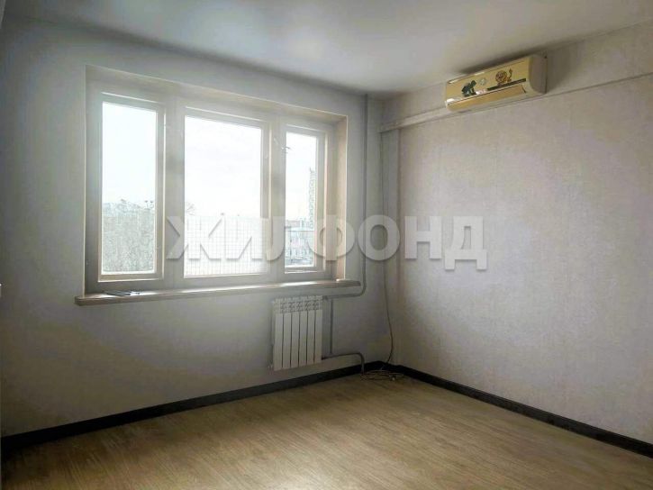 2-комн квартира Комарова улица, д.4