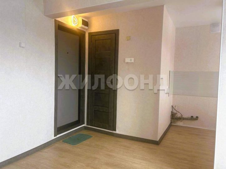 2-комн квартира Комарова улица, д.4