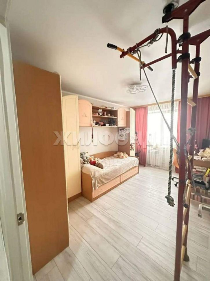 3-комн квартира Некрасова улица, д.22А