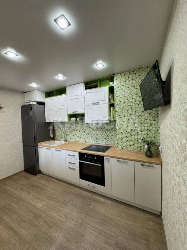 4-комн квартира Торосова ул., д.17