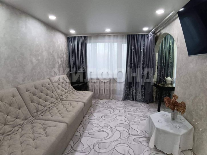 2-комн квартира Пирятинская улица, д.23