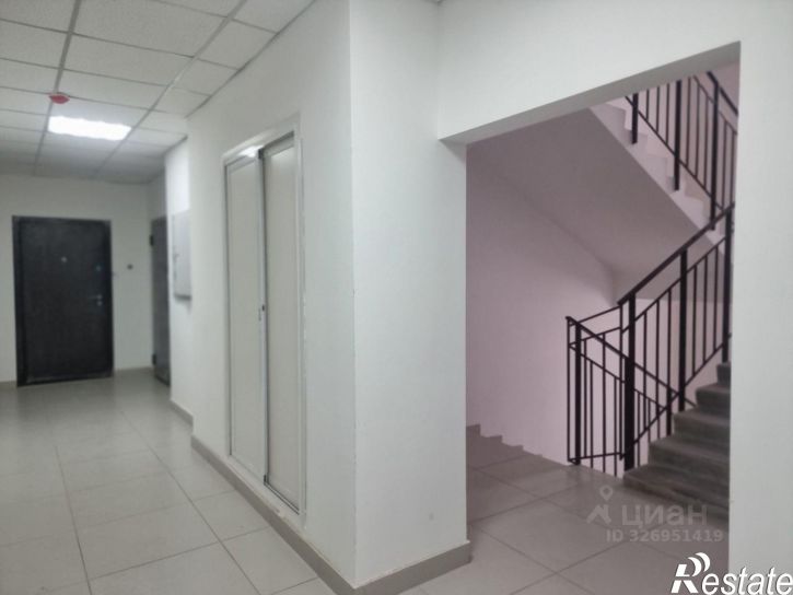 2-комн квартира ул Генерала Тихонова, 8,  д. 8