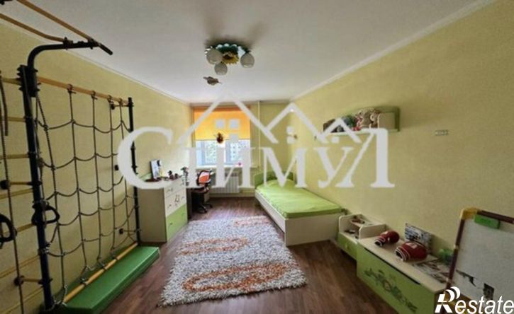 3-комн квартира улица Торосова, 17,  д. 17