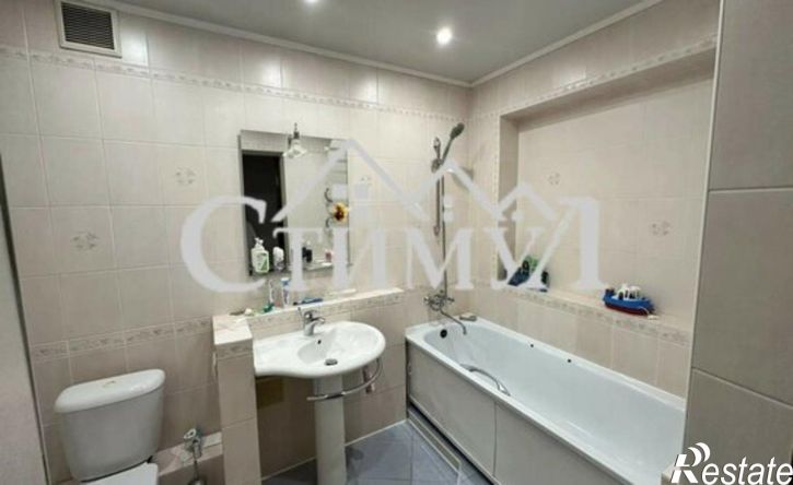 3-комн квартира улица Торосова, 17,  д. 17