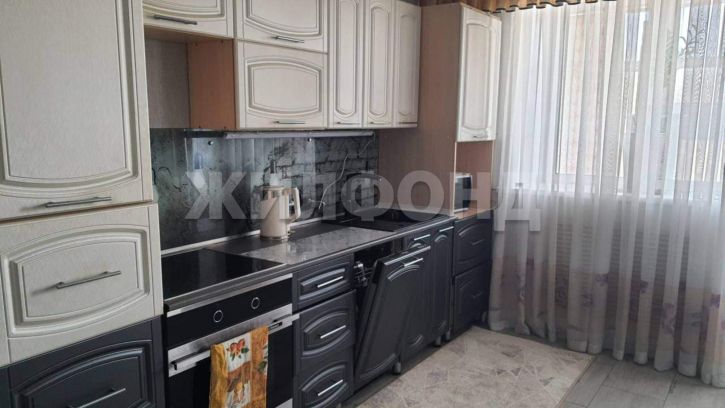 3-комн квартира Маршала Жукова ул., д.90