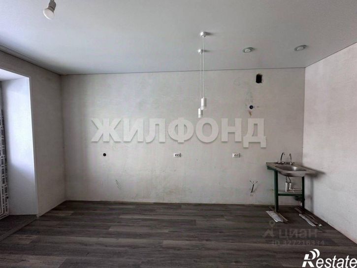 2-комн квартира улица Генерала Тихонова, 2,  д. 2