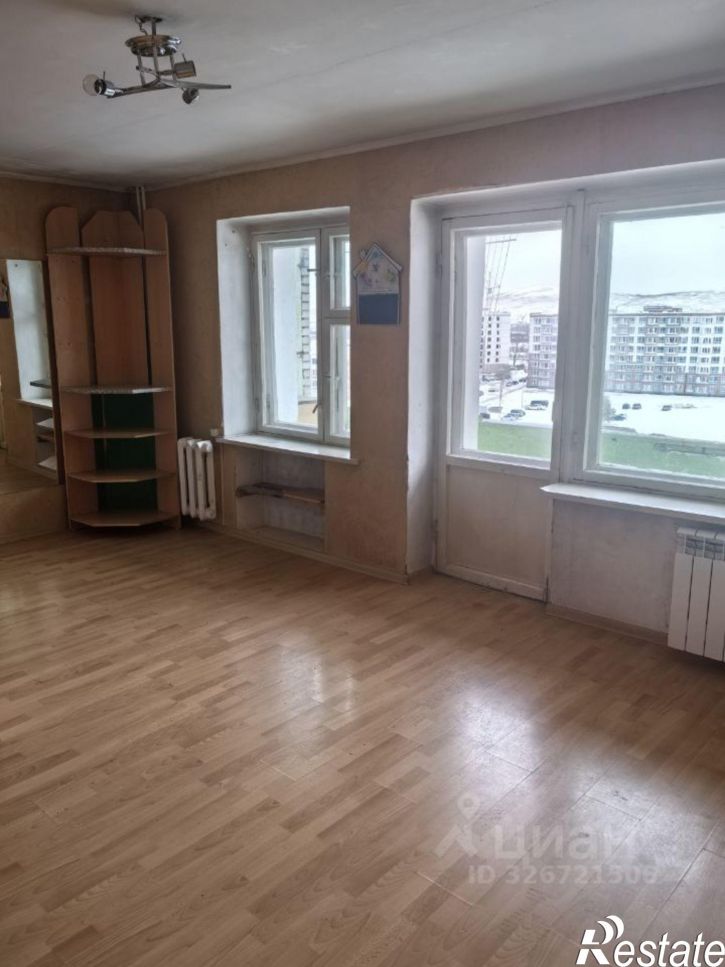 3-комн квартира улица Маршала Жукова, 82,  д. 82