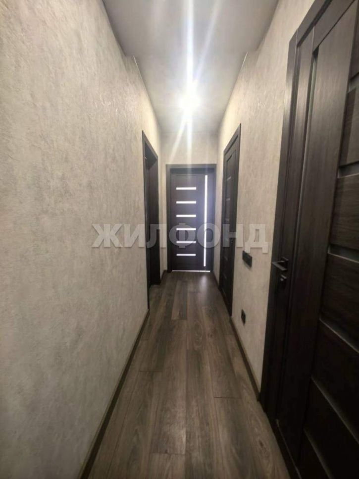 3-комн квартира Генерала Тихонова улица, д.6