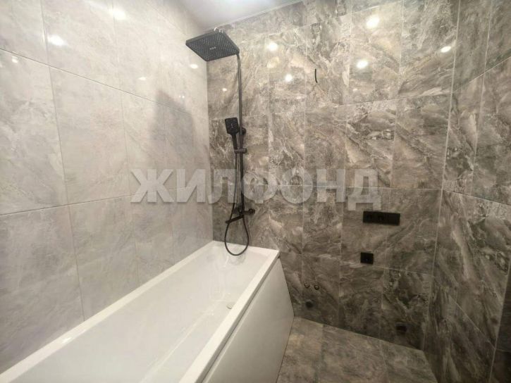 3-комн квартира Генерала Тихонова улица, д.6