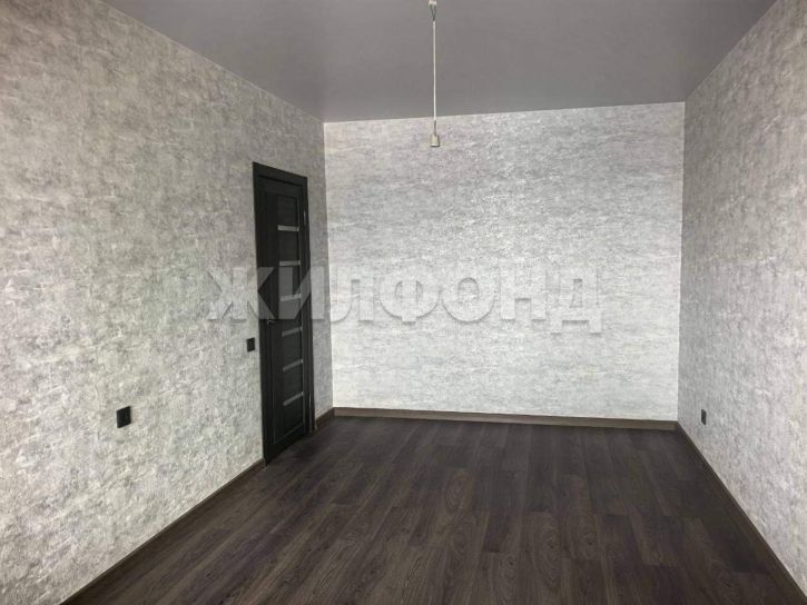 3-комн квартира Генерала Тихонова улица, д.6