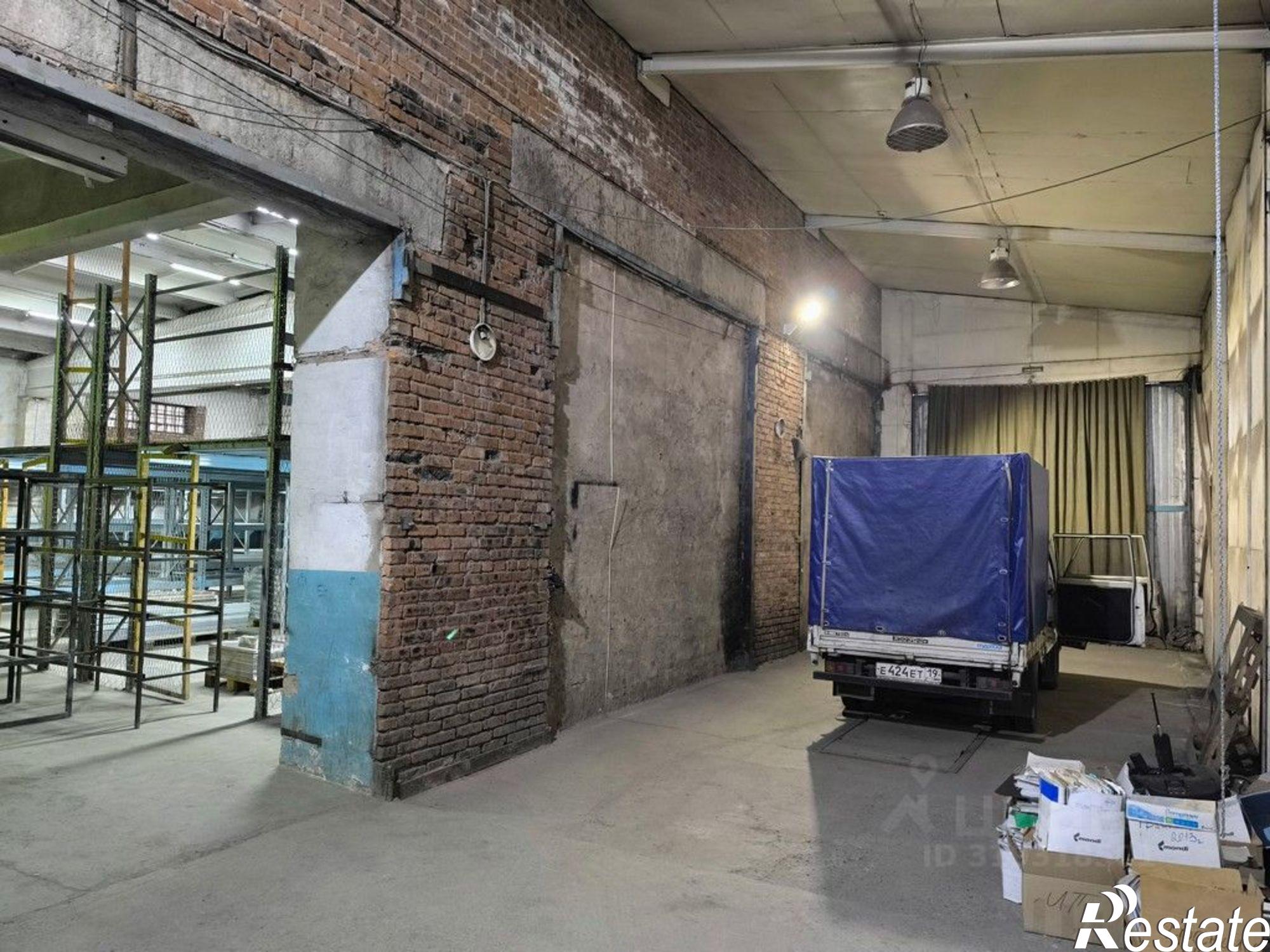 Купить складское помещение за 27 300 700 рублей на Советская улица, 209Т