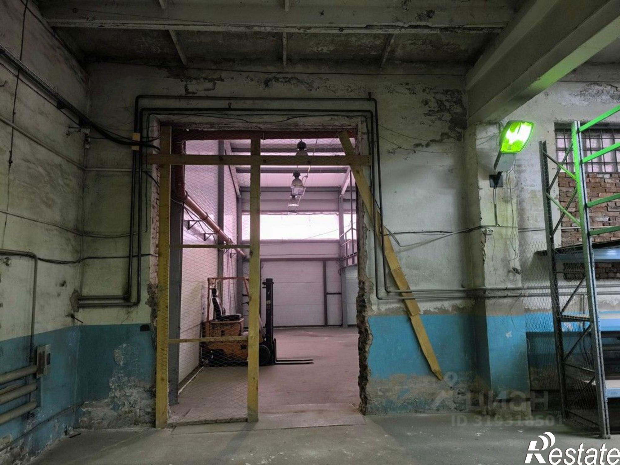 Купить складское помещение за 27 300 700 рублей на Советская улица, 209Т