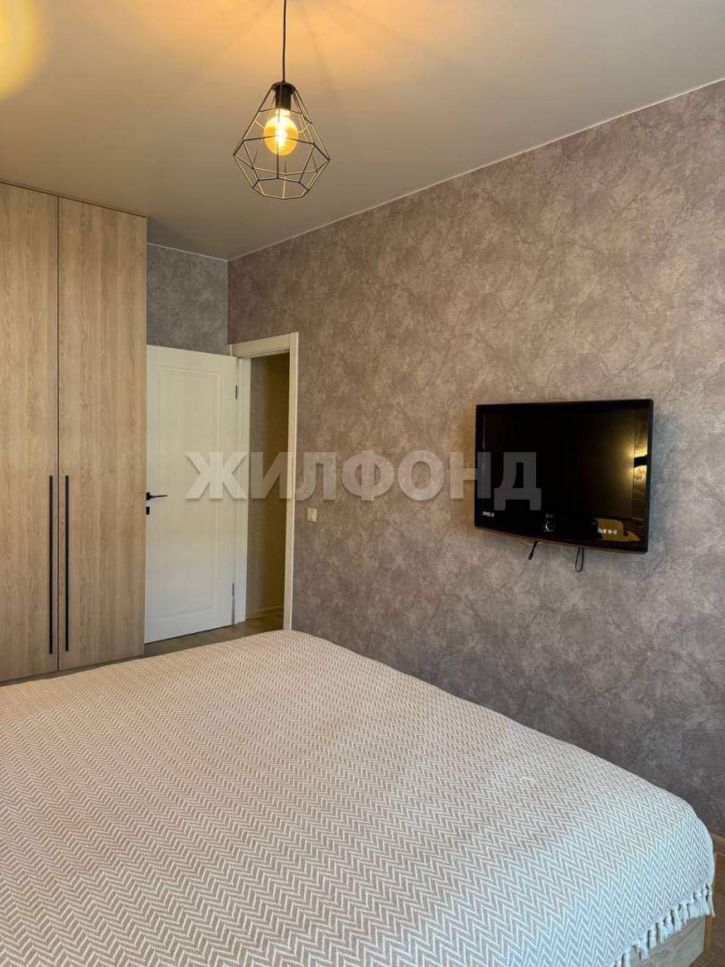 3-комн квартира Авиаторов ул., д.6