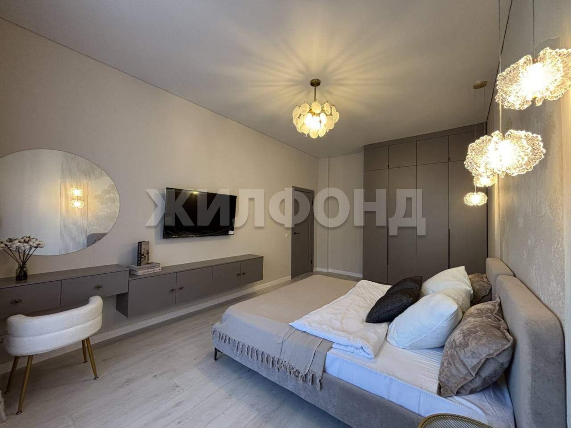 Купить квартиру за 10 700 000 рублей на Авиаторов ул., д.1В