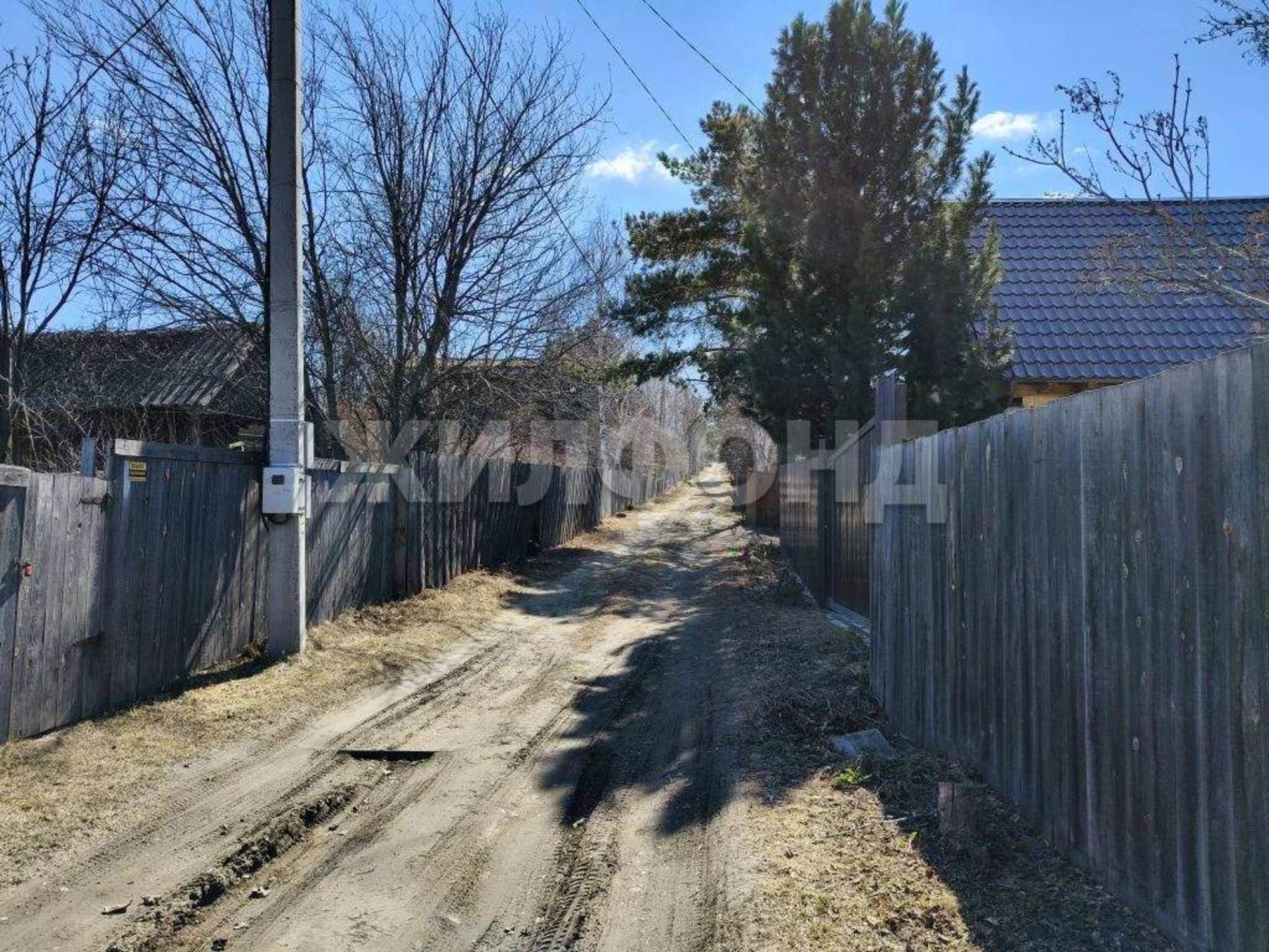Купить дачу, дом, коттедж за 500 000 рублей на Сосновая ул.
