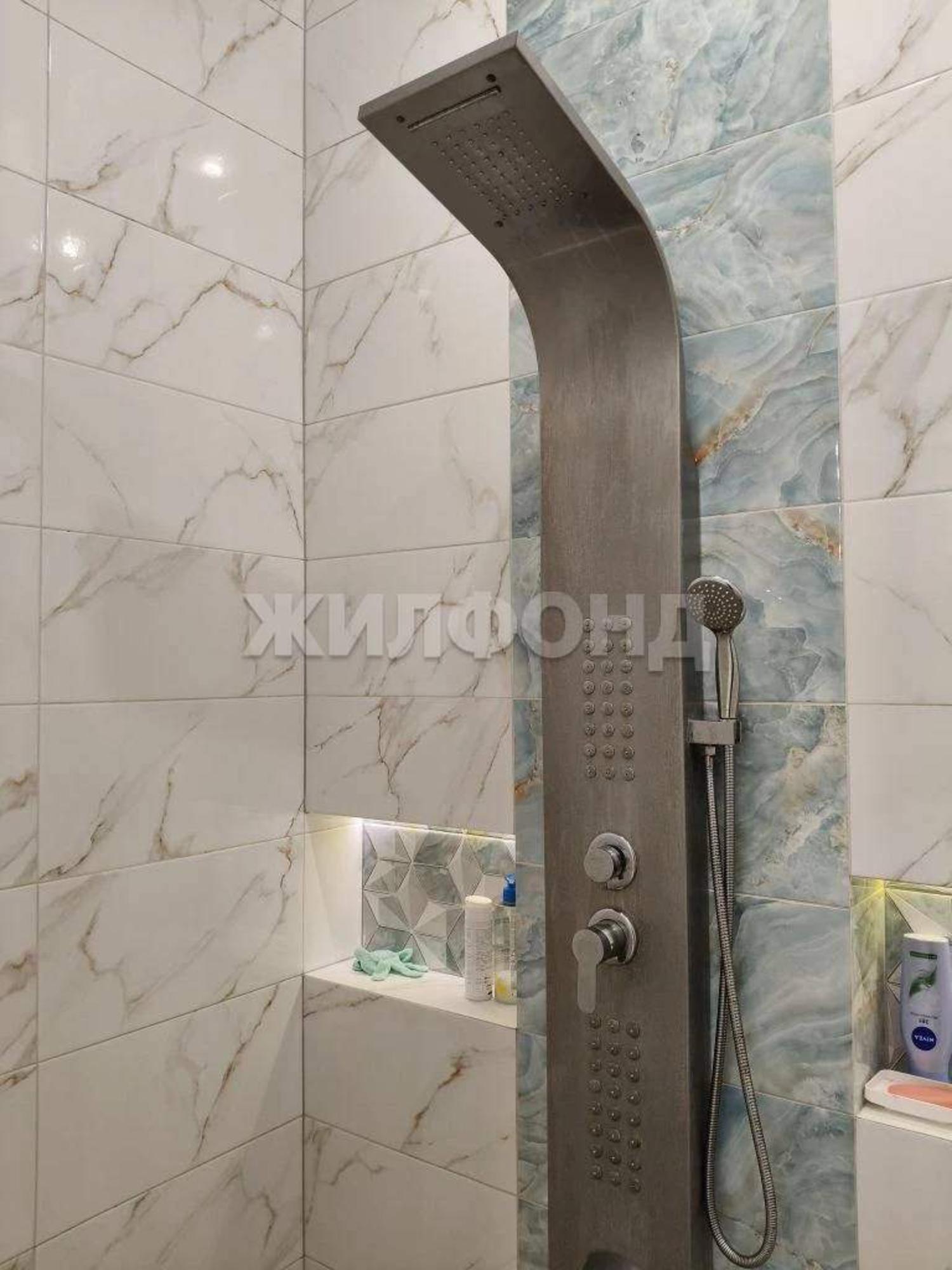 Купить дачу, дом, коттедж за 14 000 000 рублей на Рельефная ул.