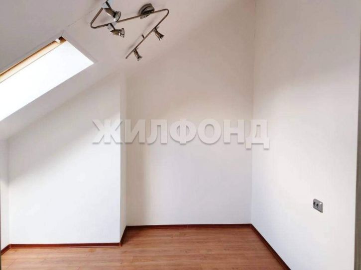 5-комн квартира Чехова ул., д.116