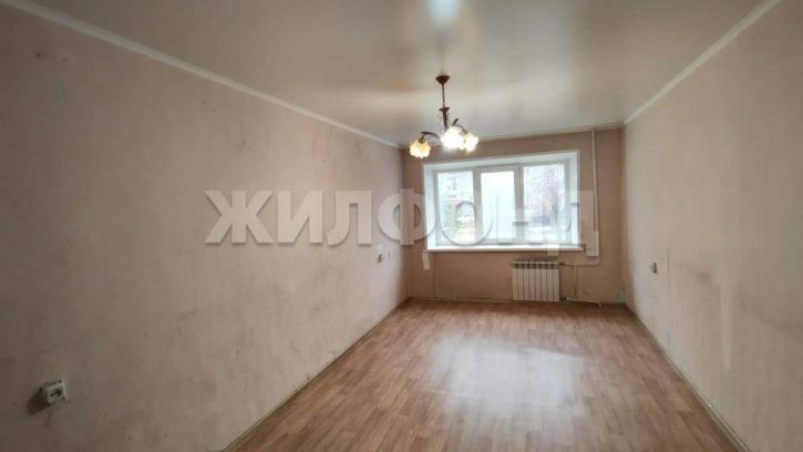 3-комн квартира Пирятинская ул., д.14